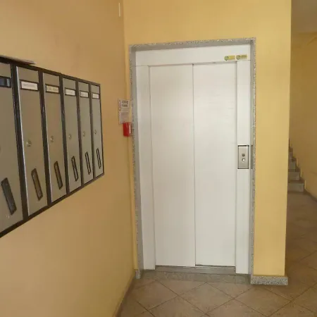 Sky Alguerhouse アパート *